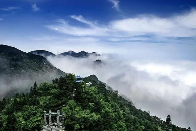 你要写庐山,就不能只写庐山