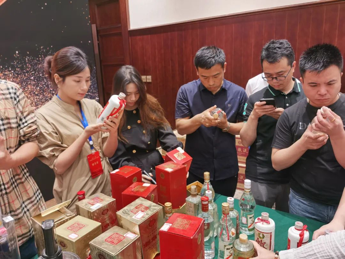 培训教育坚守专业中国陈年白酒鉴定师培训班德阳开班