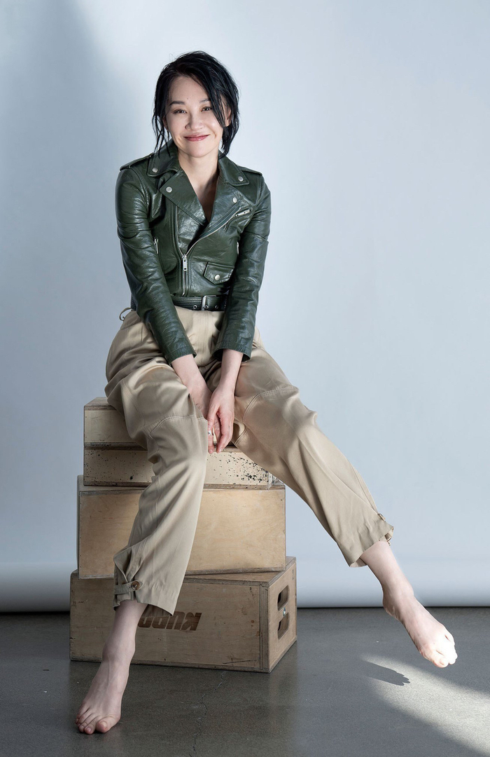 50岁许晴的光脚拍写真太美了