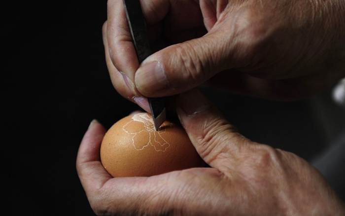 雕花鸡蛋。  新京报资料图