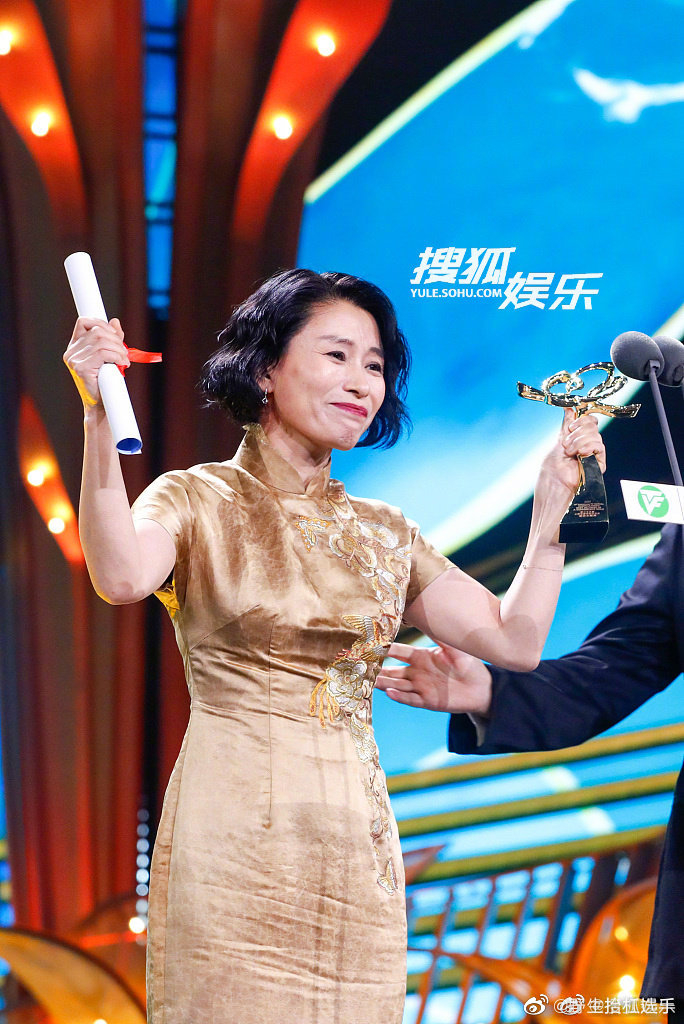 白玉兰奖|最佳女配角|刘丹_新浪新闻