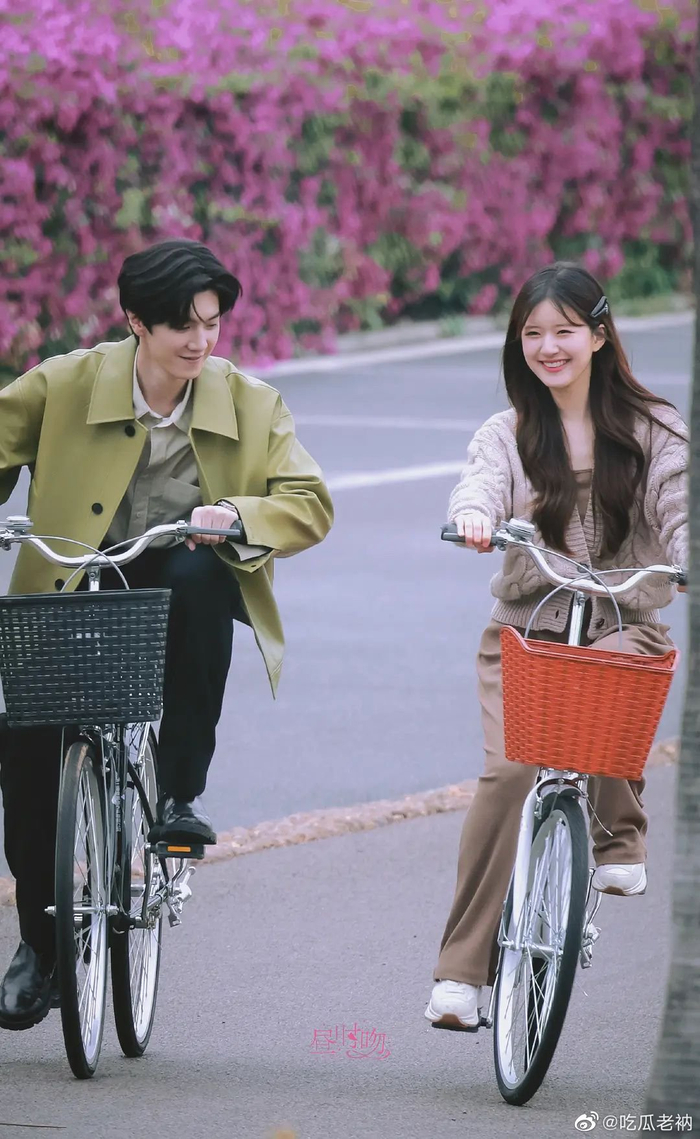 陈哲远和赵露思真的好有夫妻相的一对……|陈哲远|赵露思|夫妻_新浪