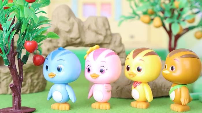 萌鸡小队欢欢麦奇大宇朵朵排队到许愿树前许愿
