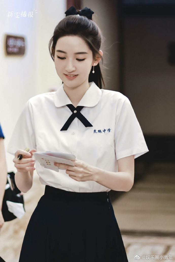 王玉雯女高造型真的梦回少年派邓小琪!