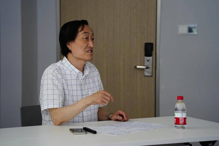 海洋世界中国画创始人张传斌在江宁美术馆举办海洋文化与绘画艺术公益