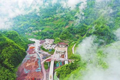 仁沐新高速五指山隧道航拍。 中铁十二局供图