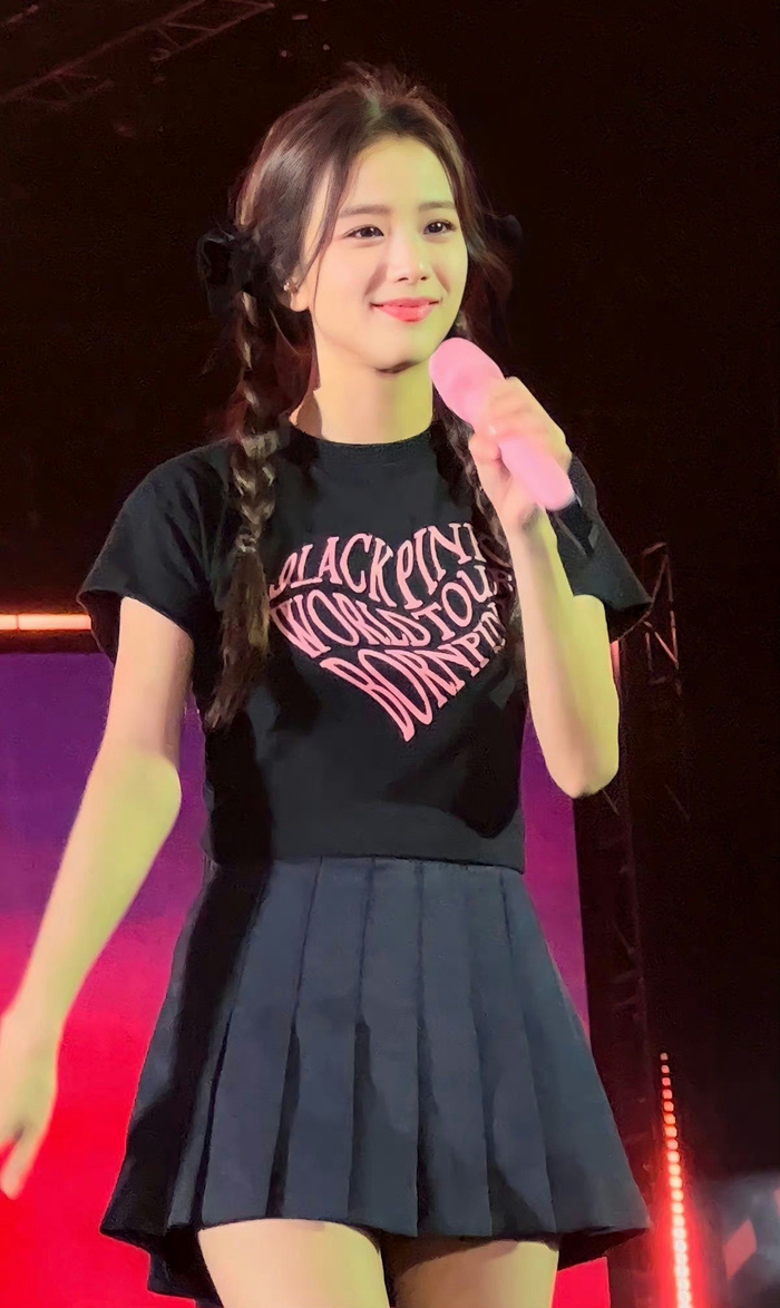 jisoo金智秀 爱看双马尾|金智秀|双马尾_新浪新闻