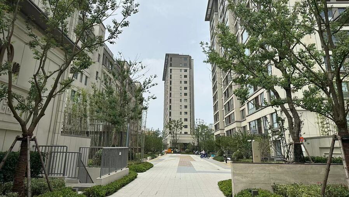 9米!上海宝山大华公园荟小区为何问题重重?|上海市|停车场_新浪新闻