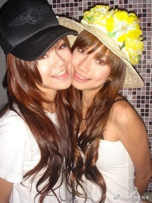 文咏珊之前和angelababy 是闺蜜啊,两人都是模特出道