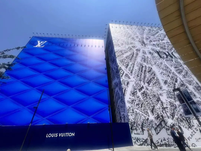 拉来lv和dior三里屯太古里想要挑战skp