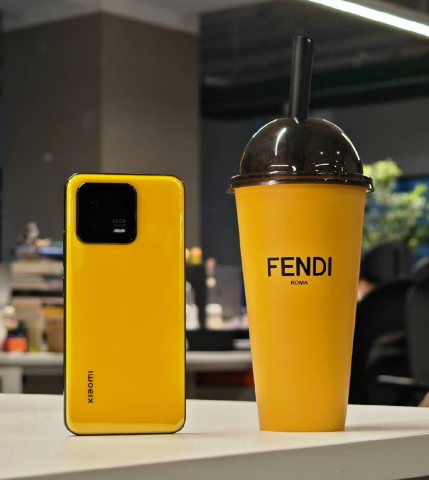 ▲雷军晒自己也喝了