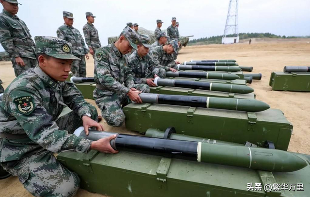 榴弹炮口径,中国改用155毫米,俄罗斯为何坚持使用152毫米?