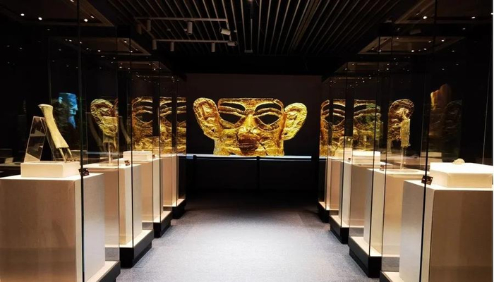 四川广汉三星堆博物馆协办的"邂逅三星堆"—沉浸式数字展在位于临沂的