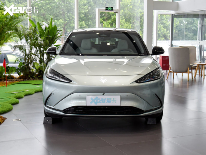 极狐阿尔法s森林版到店1898万元起