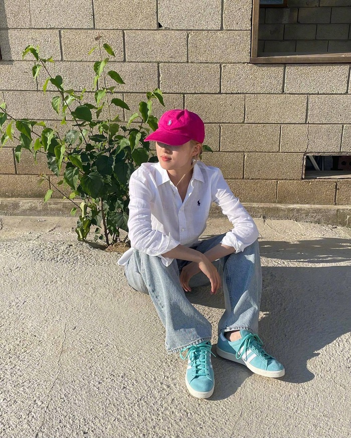 金宝罗的ins日常 简洁舒适的穿衣风格……|金宝罗_新浪新闻