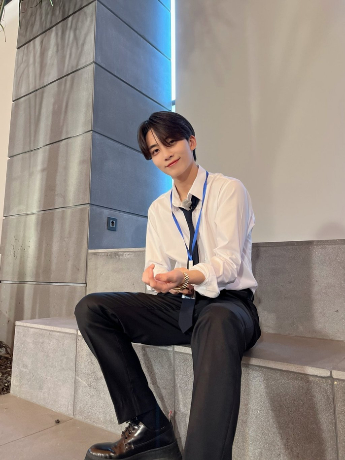 尹净汉更新ins~ 终于成为短发了,好喜欢这个发型……|尹净汉|短发