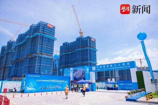 中建三局新一代“造楼机”亮相2023年江苏省智能建造研讨会__财经头条__新浪财经