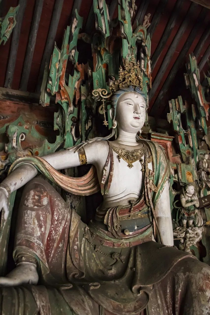 双林寺内的自在观音。（图/图虫创意）