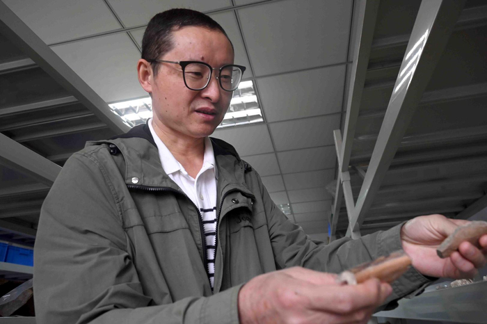 探访古蜀文明① 高山,成都平原上最古的古城|周志清_新浪新闻