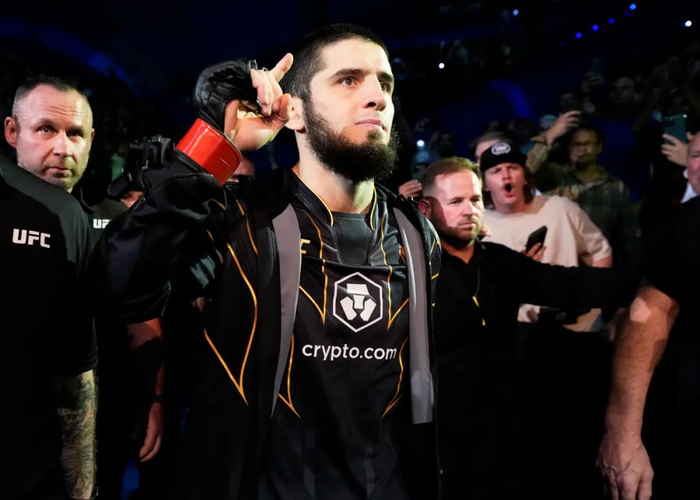 冠军传奇录,2023上半年五大选手|ufc|琼斯|舍甫琴科_新浪新闻