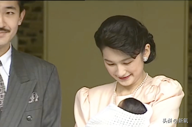 下嫁逃去纽约的真子公主，全身写满高兴？！|真子|小室|公主_新浪新闻