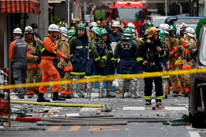 日本消防员牺牲图片