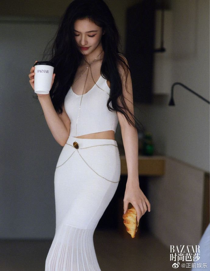 林允的身材比例真的太绝了……|林允_新浪新闻