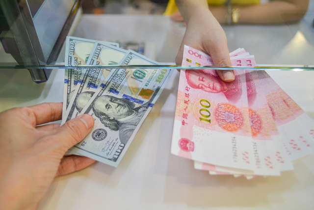 印俄贸易结算,俄方要求支付款是人民币,英国:归还中企50亿欠款