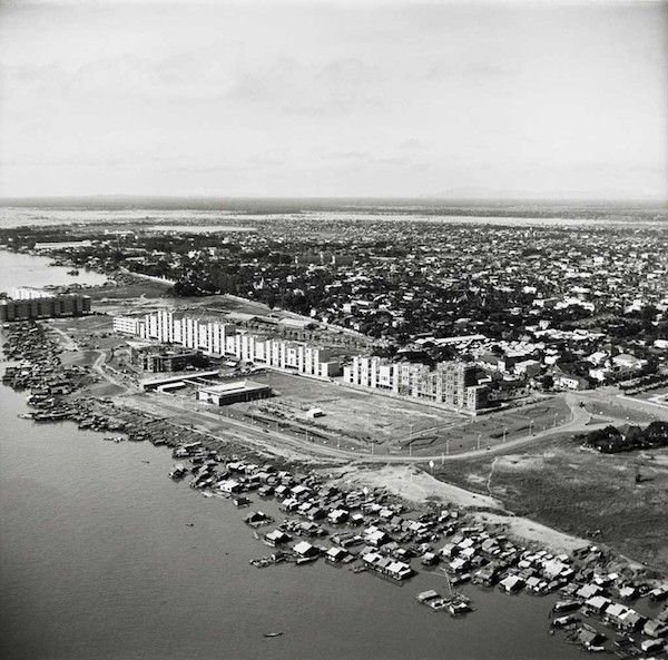 米其林•杜林，《白色与灰色建筑》，1963年，柬埔寨，收藏：Nausicaa Favart Amouroux