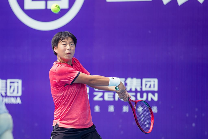白卓璇2019年参加郑州网球公开赛。