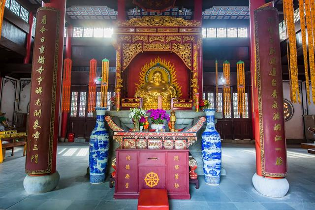 杭州桐庐有一座圆通禅寺,历史悠久,环境优美,有浙西普陀的美誉