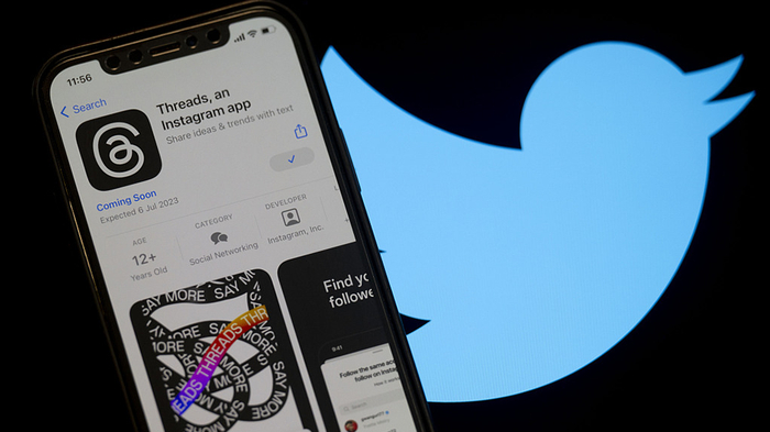 当地时间2023年7月4日，土耳其安卡拉，显示屏上的Threads标志和Twitter标志。人民视觉 图