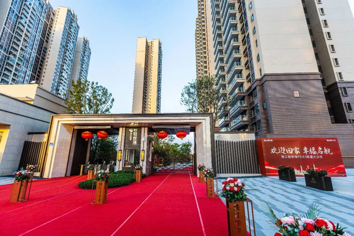 ▲图：广州·珠江铂世湾交付现场