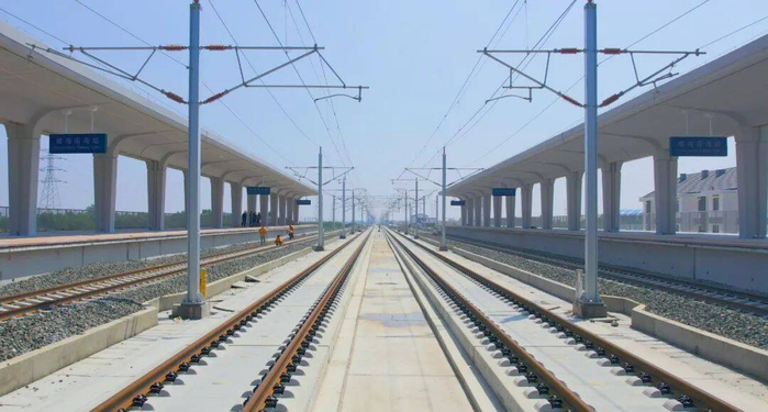 莱荣高铁威海南海站送电成功 明日开启热滑试验__财经头条