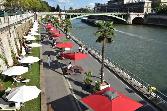 塞纳河畔增加了人们散步休闲的空间。（图/图虫创意）