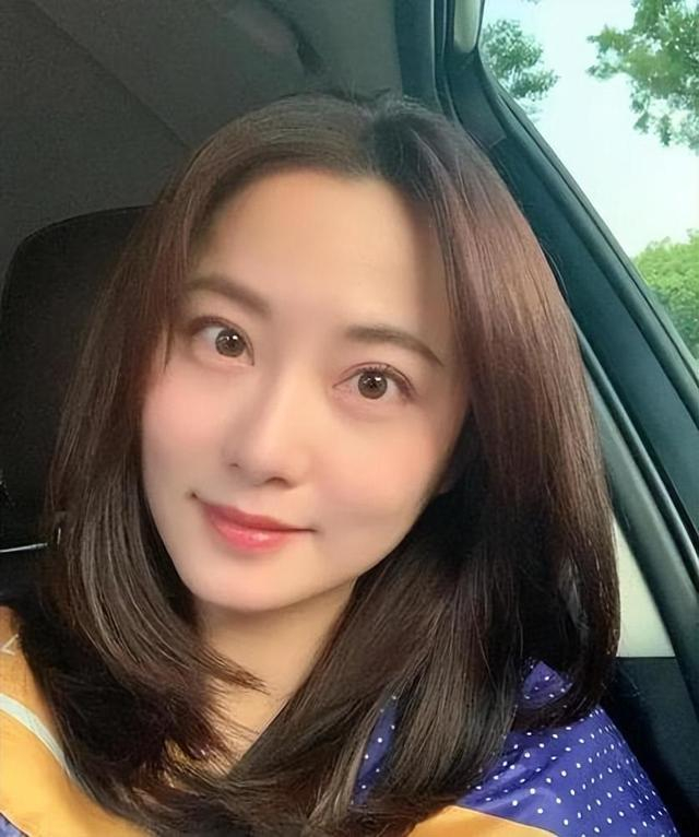 35岁女星周雳岑突然病逝,最后露面仍貌美,陈乔恩丈夫灵堂送别|陈乔恩