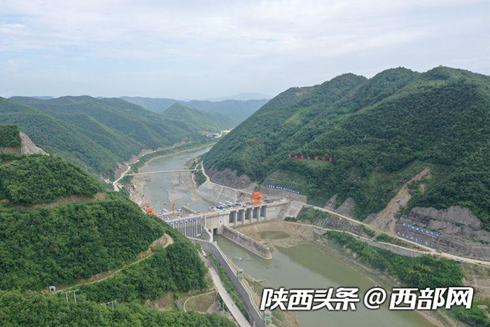 引汉济渭黄金峡水利枢纽俯瞰