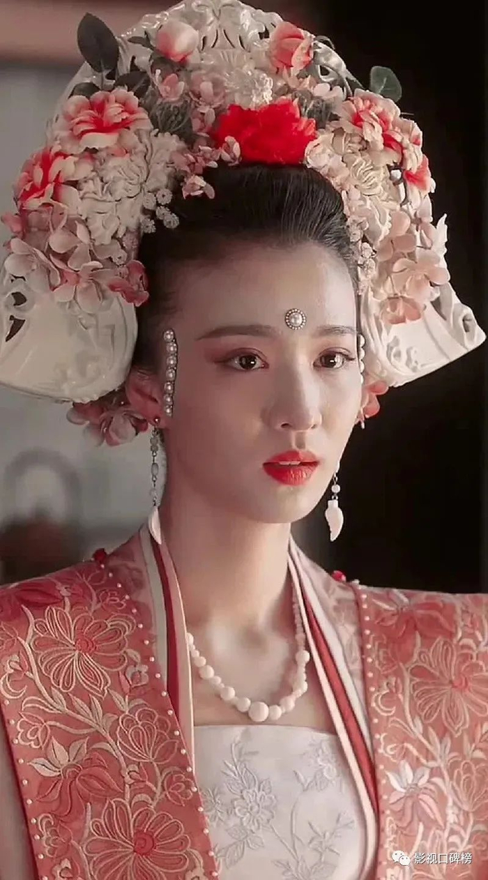 王楚然两部戏开播,证明美貌拿捏人设,有望成为爆款小花|王楚然|杨洋