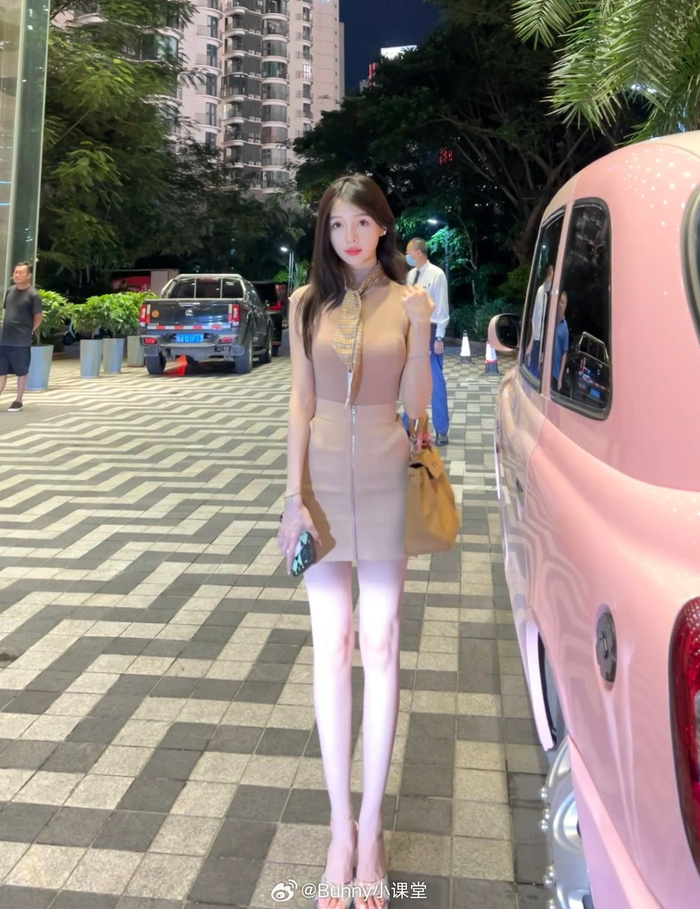 李现疑似恋情绯闻女主角"晓雪winema"日常照……|李现|绯闻_新浪新闻