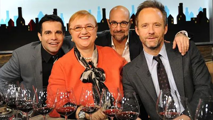 vine talk是一档有趣的脱口秀节目,由stanley tucci主持,每周带领不同