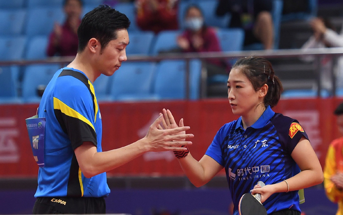 许昕、刘诗雯将参加今年的乒超联赛。  资料图/视觉中国