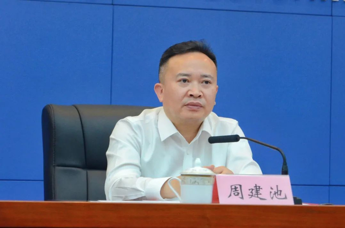 周建池介绍有关情况  龚皓月 摄