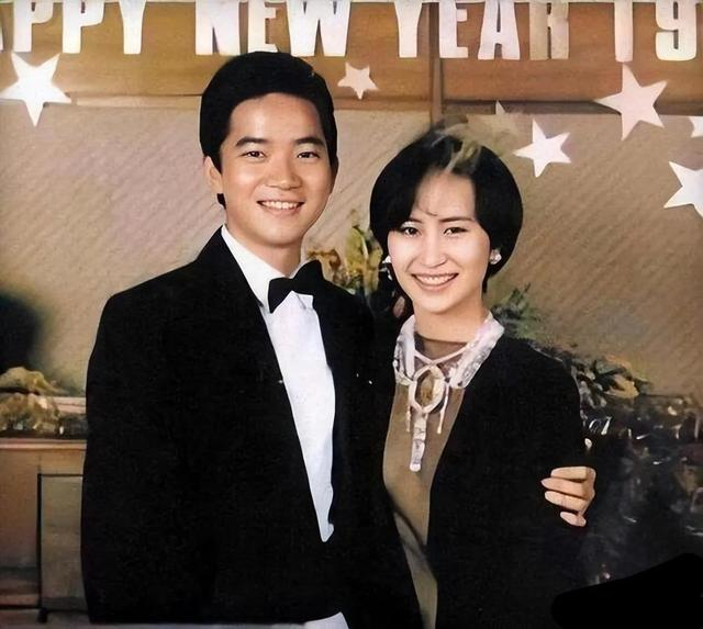 网传60岁何超琼爱上陈百强表弟,她终究还是没放下旧爱的牵绊吗|许晋亨|郑绍康|娱乐圈|赌王家族|何鸿燊_新浪娱乐_新浪新闻