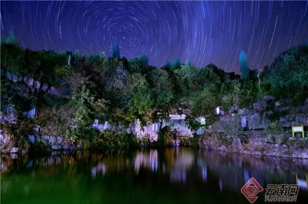 珠江源夜景 李春 摄