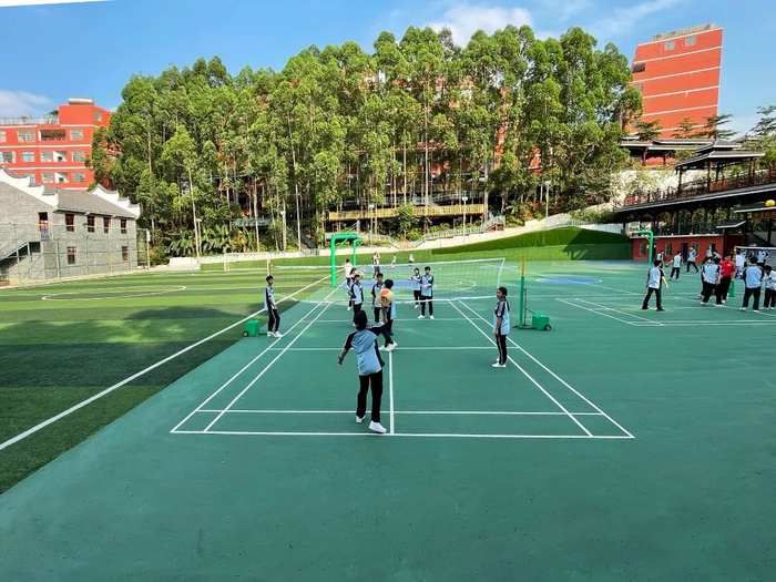 后山运动场（室外排球场）