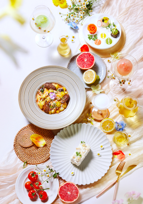 其实,"一季一花"向来是花厨的美食主题,除了美味的菜品,还蕴藏着一期