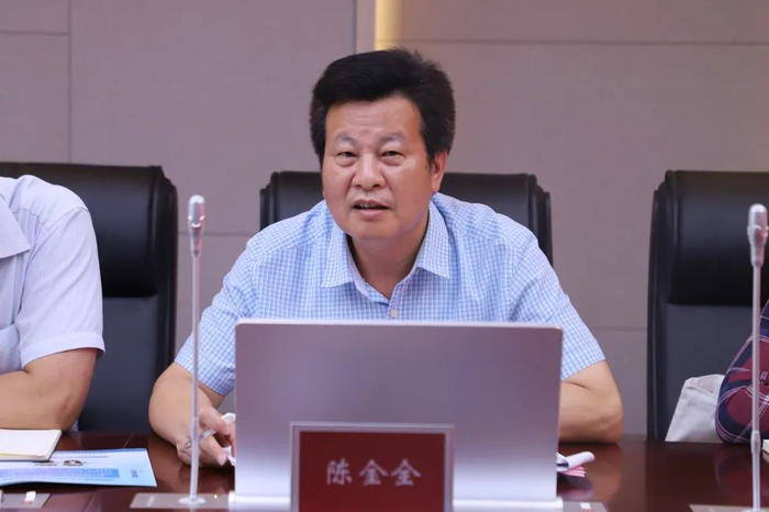 陈金全市人力资源和社会保障局调解仲裁处处长我在劳