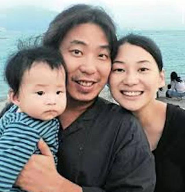 浪漫!前港姐与老公庆结婚周年,携两子改嫁新加坡富商成幸福少奶|陈伶俐|港姐_新浪新闻