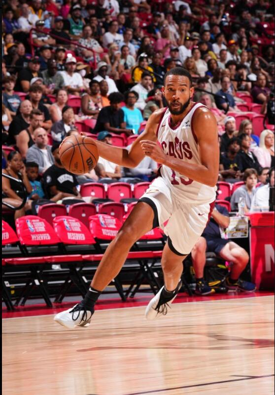 大莫布里25分7板5助攻,加时绝杀帮助骑士进决赛|骑士|绝杀|火箭_新浪