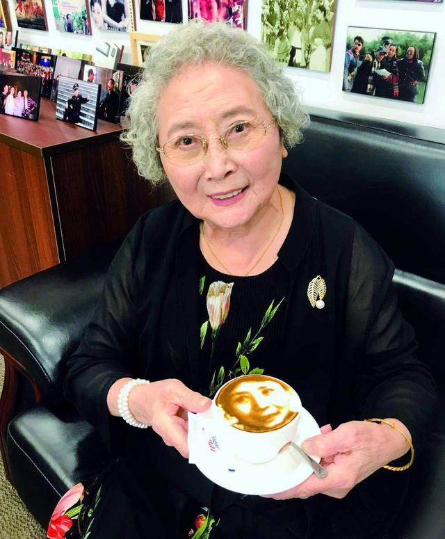 老艺术家袁霞 山东籍大明星 从少女到90岁 35张老照片 见证美丽与优雅